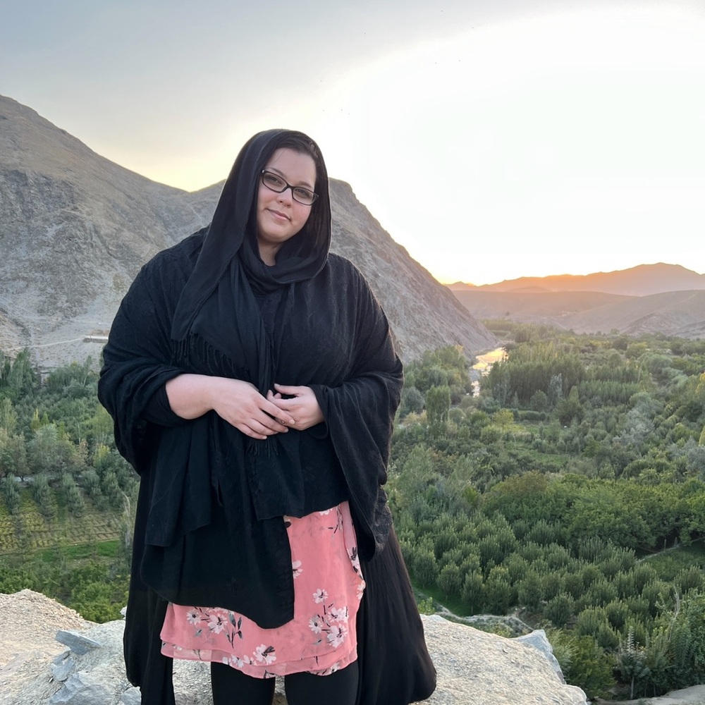 Meet your Posher, Rayana